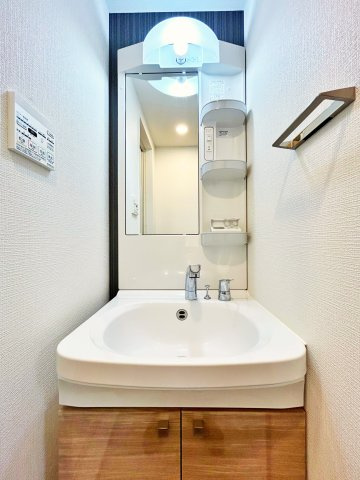 エスリード千種パークフロントの洗面所