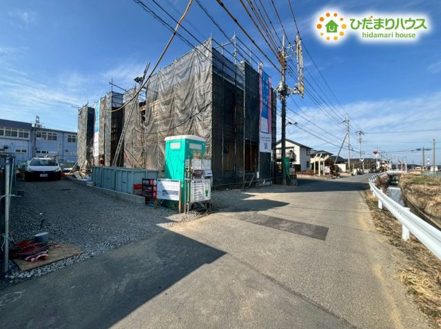 熊谷市久保島　第3　新築一戸建て　クレイドルガーデン　02の前面道路含む現地写真
