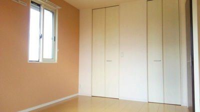 【洋室】 | ロイヤルクレッセント西登戸参番館 | その他部屋・スペース