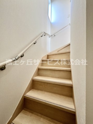 【その他】 | 沼津市中沢田 3期 新築一戸建て 3号棟 | 階段です