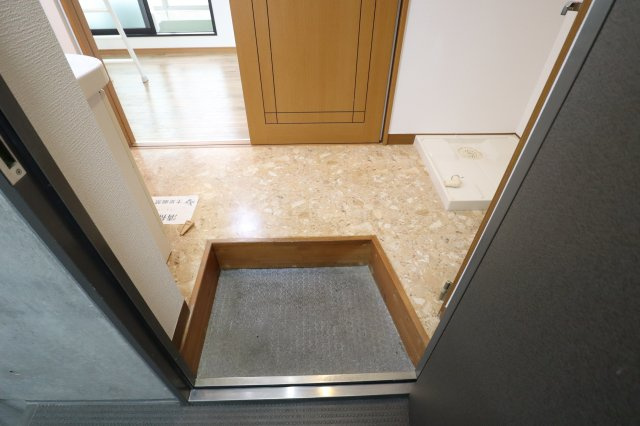 アレグリア桜の玄関