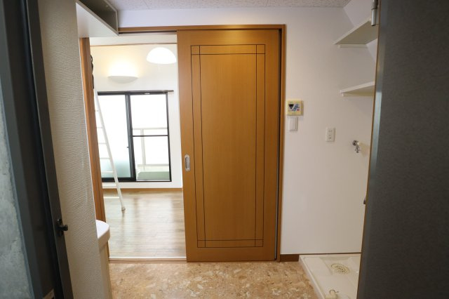 アレグリア桜の玄関