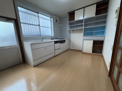 【居間・リビング】 | 上藤松一丁目　戸建