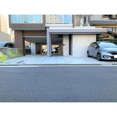 【エントランス】 | BERG IZUMI