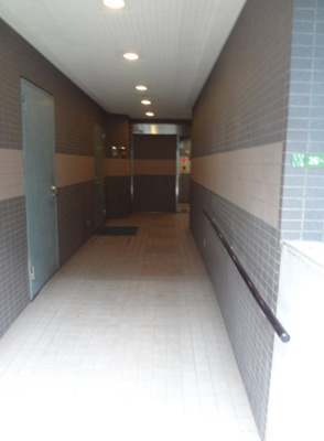 【エントランス】 | アーバンコート櫻木 | 落ち着いたエントランスです