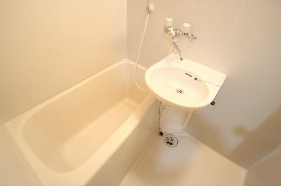 福岡県福岡市博多区　一棟売マンション　グリーンヒル博多