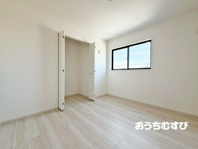 守山区今尻町2期(全1棟)の洋室