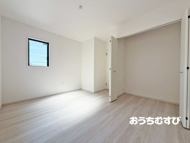 守山区今尻町2期(全1棟)の洋室