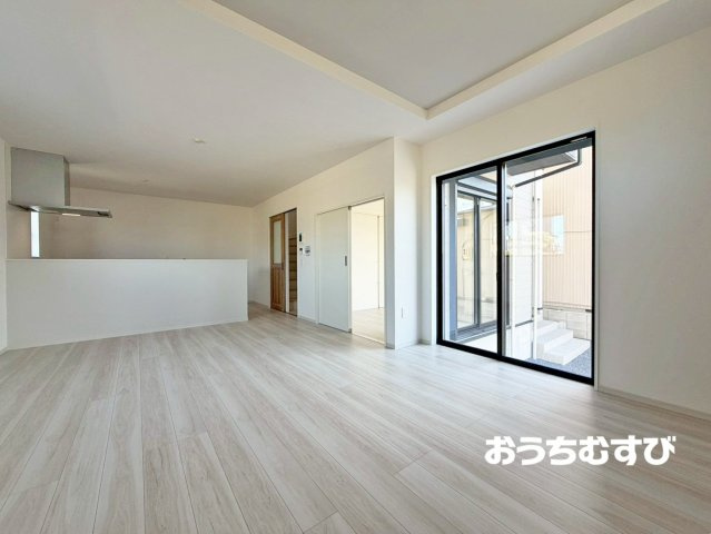 守山区今尻町2期(全1棟)の居間・リビング