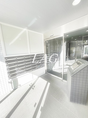 【エントランス】 | アールレジデンス東中野 | エントランスです。