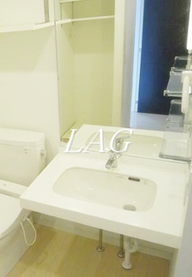 【洗面所】 | アールレジデンス東中野 | 洗面台です。