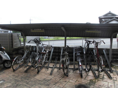 【その他共用部分】 | ヴェルデ都町 | 駐輪場