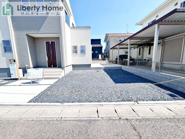 第1常総市中妻町　新築戸建　1号棟の駐車場