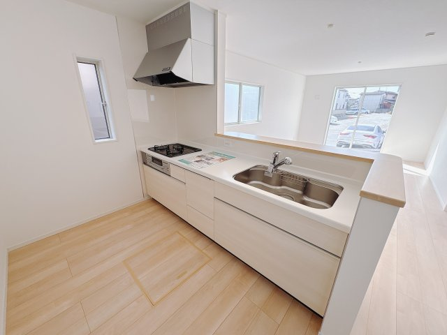 【Cradle garden】高根沢町宝積寺 第16 全3棟の地図|カーナビには「高根沢町宝積寺2444-8」と入力してください
〇1号棟〇
未完成物件ですが、お近くの同社施工完成物件をご内覧いただくことも可能です☆
お気軽にお問い合わせください♪
※2025年12月