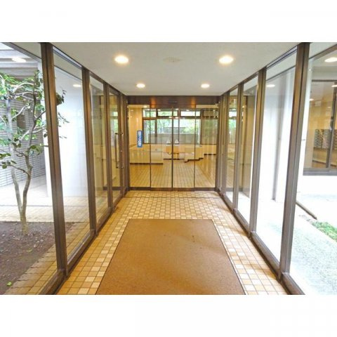 メトロハイツ東陽のエントランス