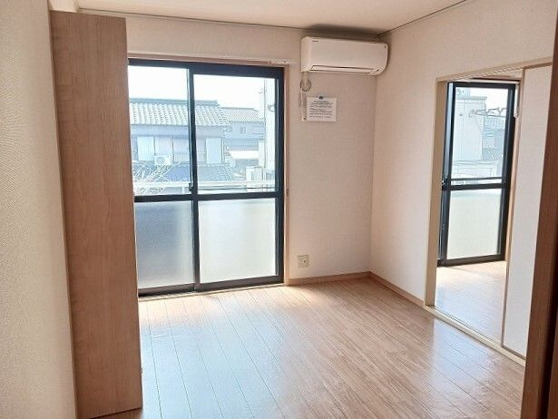 ハイツプードルの居間・リビング|ゆったり過ごせるリビングです