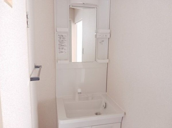 ハイツプードルの洗面所|脱衣スペースもあります