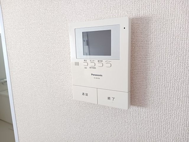 ハイツプードルのセキュリティ|モニター付きインターホンです