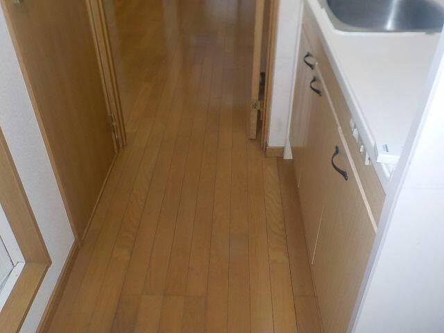 シャトー新大塚の玄関