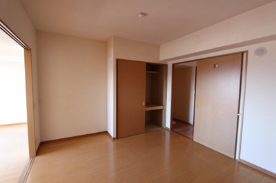 【洋室】 | メデカマンション桂 | 8.3帖