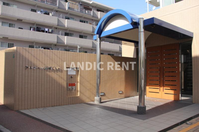 【エントランス】 | ラ・トゥール箱崎宮前