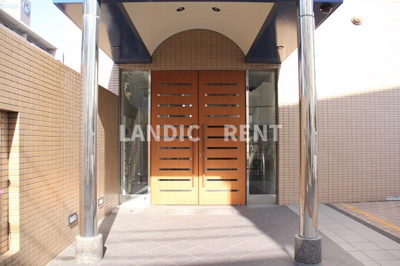 【エントランス】 | ラ・トゥール箱崎宮前