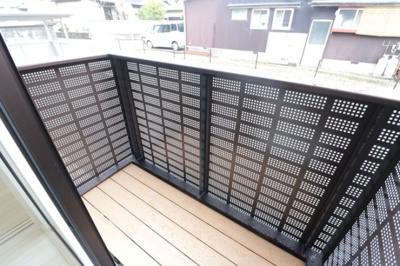 【バルコニー】 | LALAEST（ララエスト）