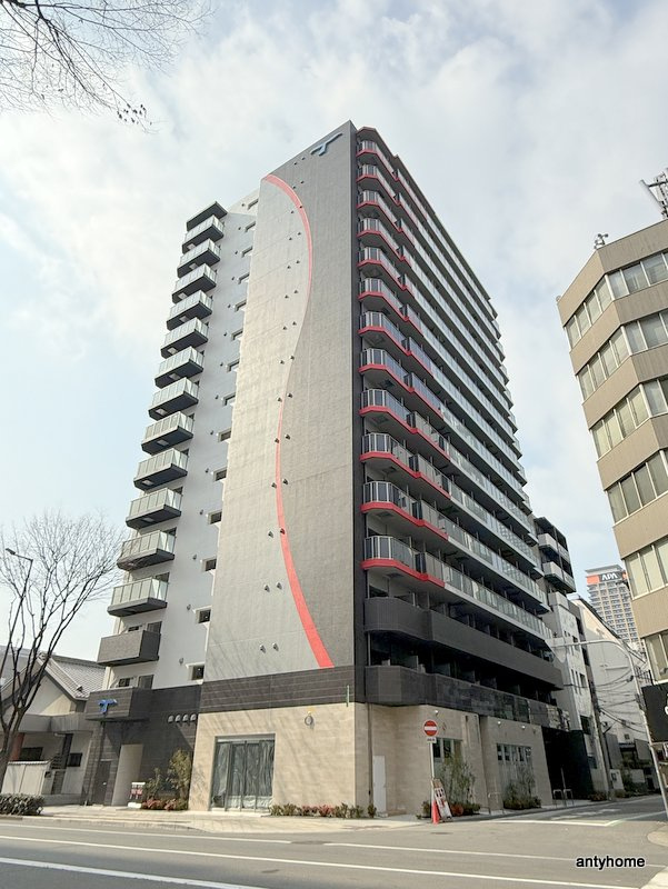 セレニテ東梅田アリエ　仲介手数料無料の外観