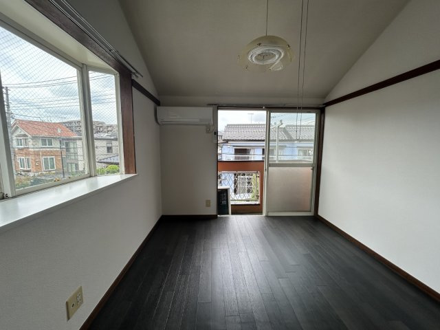 ソユーズの居間・リビング