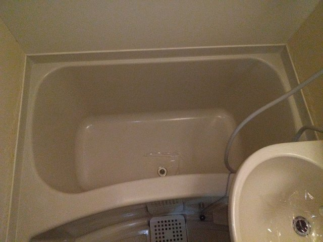 レオパレス古賀の浴室