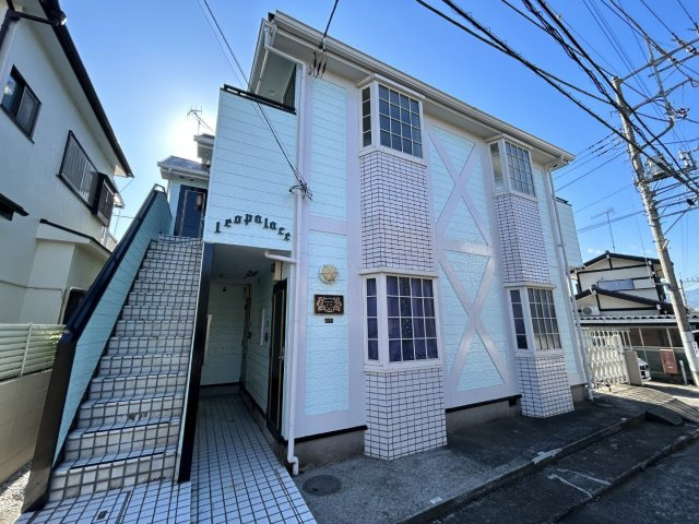 レオパレス古賀の外観