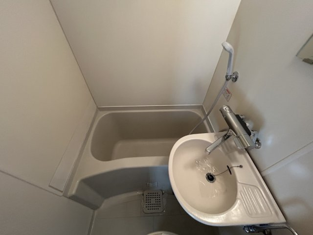 レオパレス古賀の浴室