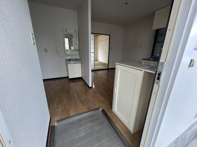 サンライフ川口の玄関