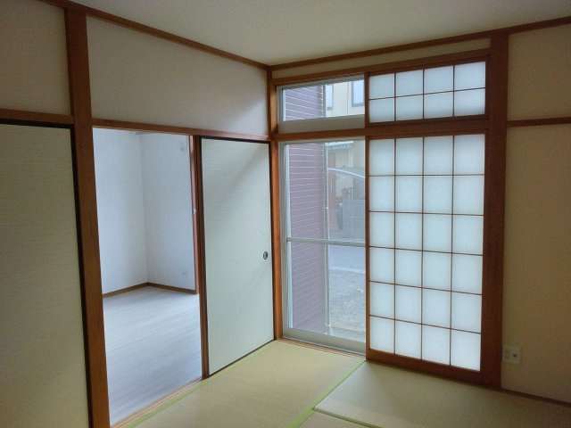 メゾンエマーレの和室