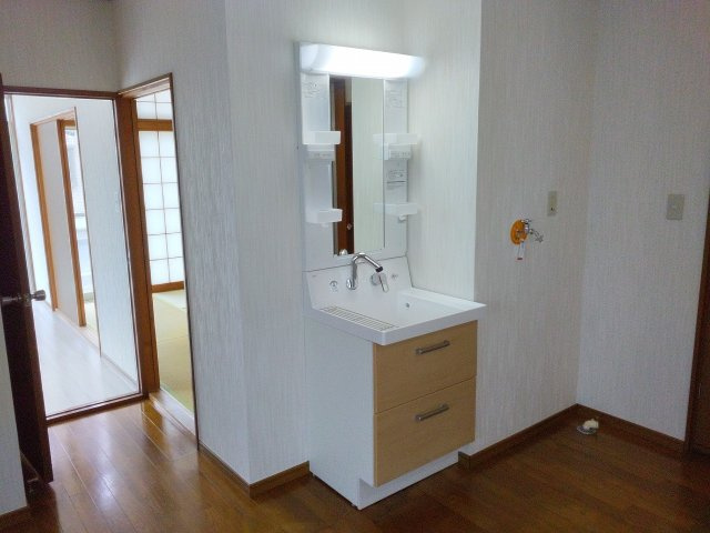 メゾンエマーレの独立洗面台