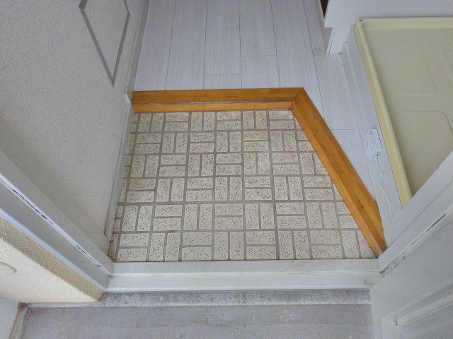 ハイツリーの玄関