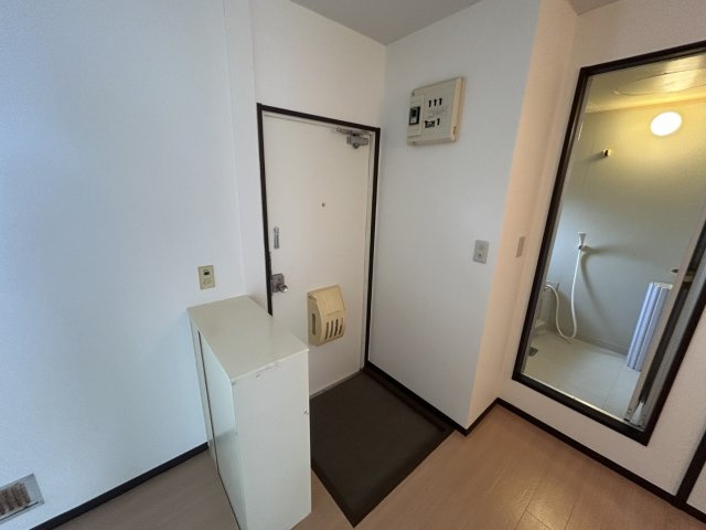 サンライフ川口の玄関