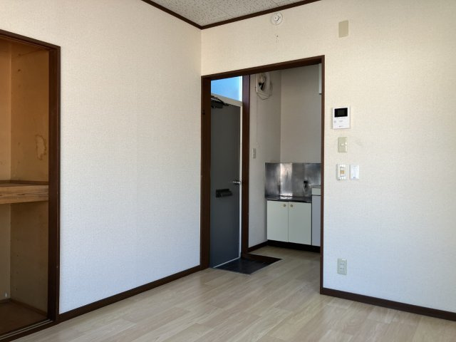 コーポ伸栄の洋室|クッションフロア張替えました