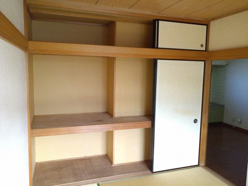 厚木市温水のアパートの収納