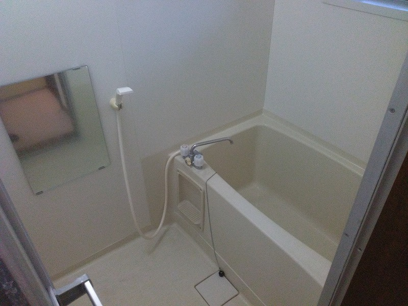 メイプルよりずみＢの浴室