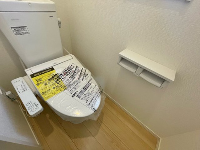 【トイレ】 | 【新築戸建て】秋田市外旭川第4 | 1階・2階にトイレ完備、シャワートイレ・暖房便座