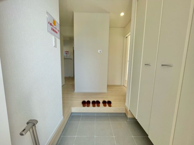 【玄関】 | 【新築戸建て】秋田市外旭川第4
