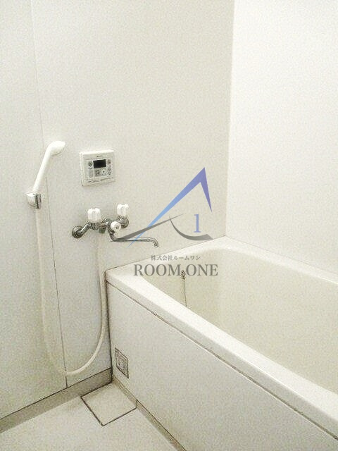 セットボヌールの浴室|お風呂です。