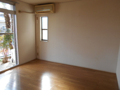 【居間・リビング】 | 神取ハイツ | 洋室8帖