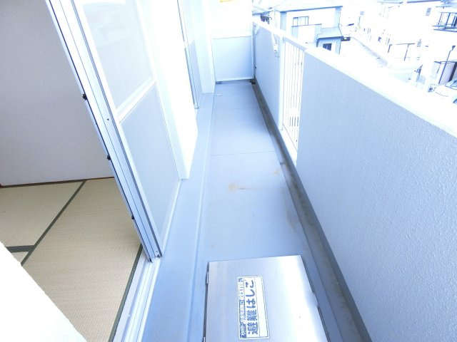 ラフィーネ壱番館のバルコニー