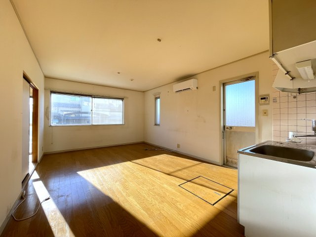 早川（粕壁）貸家の居間・リビング