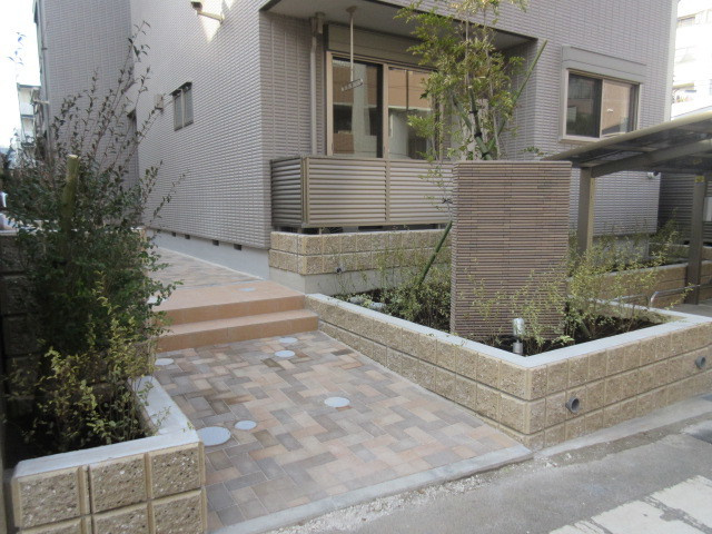 花のワルツのエントランス|☆アプローチ☆