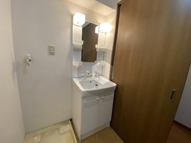 フレア深江橋の独立洗面台