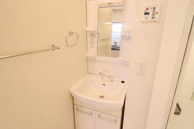 【独立洗面台】 | ラルゴ | 洗髪洗面化粧台