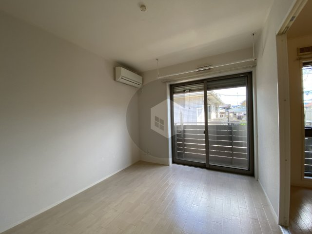 グレイス奥林の洋室